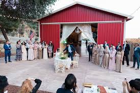 10 Chic Barn Wedding Venues Near San Diego Barn Wedding Venue San Diego Wedding Venues Wedding Venues