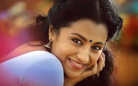 Trisha replaces Nayan in Queens remake