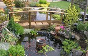 Teichbrucke Selber Bauen Tolle Bilder Fur Ihre Gartengestaltung Teichbrucke Gartenbrucke Gartengestaltung