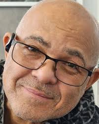 Leo Lavender's Instagram, Twitter & Facebook