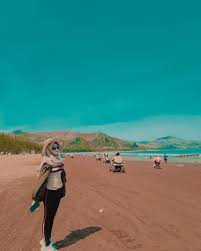 Harga tiket yang cukup murah untuk menikmati seabrek keindahan di pantai krakal. Tiket Masuk Pantai Gemah Tulungagung 2021 Lokasi Wahana