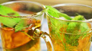 Indicato in caso di ritenzione idrica, cellulite, calcoli renali, gotta, renella, acidi urici alti, l'infuso di betulla ha un'azione drenante. Tisane Drenanti Fatte In Casa Dididonna