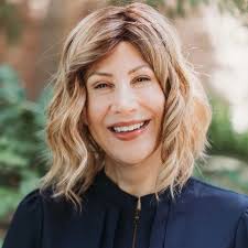 Sarah Addison's Instagram, Twitter & Facebook