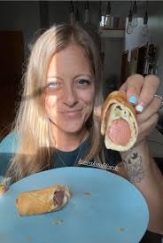 Corn Dog Wannabe This lazy meal is brought to you by a tired mom who just  didn't feel like cooking. I didn't expect it to taste so delicious and so  like a