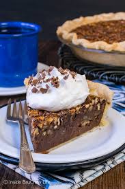 Chocolate Fudge Pecan Pie Pecanpiecheesecakerecipe Chocolate Fudge Pecan Pie A Gooey Fudge Layer And Toaste Chocolate Pie Recipes Fudge Pie Pecan Pie Recipe