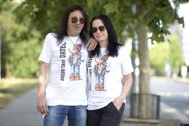 Download and listen online malostranská by aleš brichta. Rocker Brichta Jako Motyl Emanuel Ano Rekl Mlade Polce Ahaonline Cz