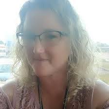 Amy Basham's Instagram, Twitter & Facebook