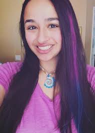 In an episode of, i am jazz ahmer met jazz parents and was introduced to the whole world as her lover. Jazz Jennings Grosse Gewicht Alter Korperstatistik