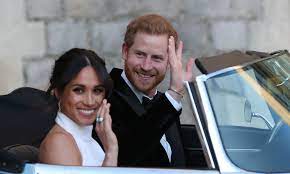 Meghan markle's engagement ring from prince harry similarly features stones from princess diana's jewelry collection. Meghan Markle Borrowed Something Blue From Princess Diana Vanity Fair