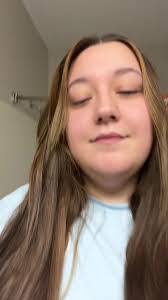 Carly Bunce's Instagram, Twitter & Facebook