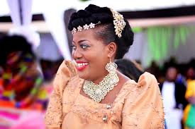 Beautiful Bride Ugandan Weddings Kwanjula Hamuzakarizmakaweesi African Wedding Bridal Hair African Attire