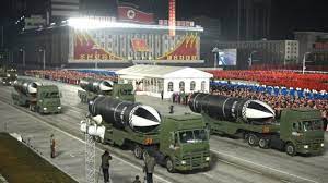 La corea del nord ha lanciato un missile balistico intercontinentale (icbm), che può essere impiegato per il trasporto a lunga distanza di . Z7tnux7hl Aywm