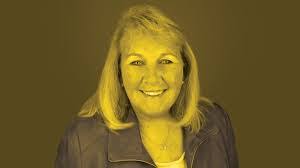 Karen Lambson's Instagram, Twitter & Facebook