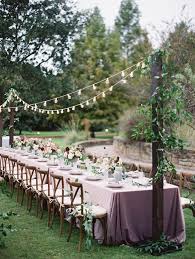 Sommerhochzeit Im Garten Mit Lichterkette Garden Wedding Reception Wedding Reception Inspiration Wedding Backyard Reception