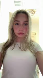 Erin Engel's Instagram, Twitter & Facebook