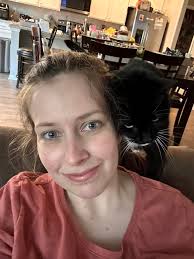 Show me your cat or family and share their names in the comments