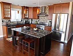 Wolverine Cabinet Company Wolverine And Petoskey Michigan Stained Kitchen Cabinets Quality Cabinets Fabulous Kitchens
