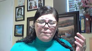 Orando y reflexionando en su palabra. No tengo derechos del autor autor