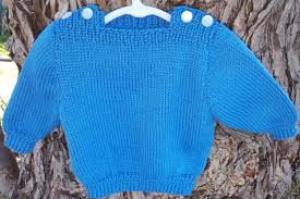 Home knitting patterns the best beginner knit sweater + full video tutorial! Baby Sweater Knitting Pattern