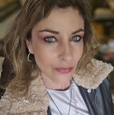 This escaped chimpanzee had some specific terms for his return... 🐒