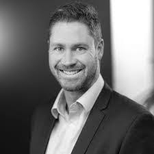 Jaclyn Waddell's Instagram, Twitter & Facebook