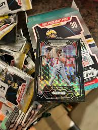 NFS/NFT: I had a lot of fun designing and creating this. I hear Patrick  Mahomes is set to play some sort of a football game today :) In honor of  the Super