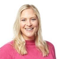 Caroline Crook's Instagram, Twitter & Facebook