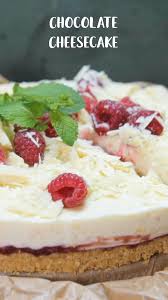White Chocolate Cheesecake Carol Recetteschocolat En 2020 Gateaux Alimentaires Recette Gateau Chocolat Facile Recette Entremet