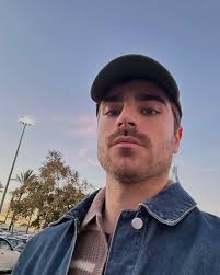 Marc Oliva (@marcolivagali) • Instagram photos and videos