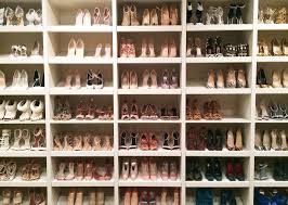 It's now 2017, and kim kardashian is taking you on a very quiet tour of her fastidiously organized $10 million closet. How To Organize Your Closet Like Kim Kardashian West Kim Kardashian Closet How To Organize Your Closet Shoe Organization Closet