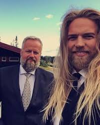 He was his best man for his brother espen matberg's wedding in 2017. Lasse Matberg And His Dad Long Hair Styles Men Boys Long Hairstyles Lokken