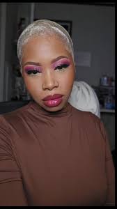 Makeup Short Blonde Hair