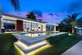Cincinnati Bengals Running Back Lists His Fort Lauderdale Waterfront Home For 10 9 Million Profile Miami Waterfront Homes Lauderdale Waterfront