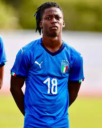 Obafemi martins vs emmanuel adebayor's mansions and and cars (worth,interior and exterior). Meet 15 Years Old Son Of Obafemi Martins Sports Nigeria