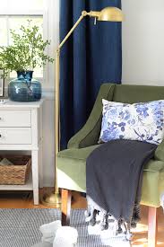 To style a small guest room. A Small Guest Bedroom Revealed One Room Challenge Week 6 Rambling Renovators
