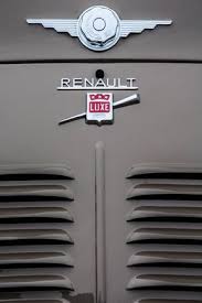 Renault 4cv Thomas Yonger Photography Sigle Voiture Ornements De Capot Renault