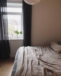 Rely on natural elements such as plants to enliven the interior, they will be a nice idea for both styles. Gute Nacht Bedroom Schlafzimmer Bed Bett No