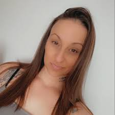 Layne Ann (@layne.zari) • Facebook