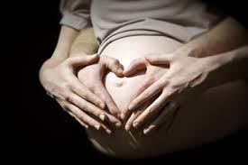 Memasuki usia 11 minggu, ukuran janin moms sekarang sudah sebesar jeruk nipis, dengan panjang lebih dari 3 cm dari kepala sampai kaki. Merawat Kehamilan Pada Ibu Hamil 11 Minggu