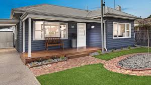 It is possible to retain the character of your weatherboard home when renovating, by retaining existing timber window frames. Renovated Belmont House Beats Price Hopes By 80k Realestate Com Au