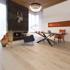 Maple White Mist Light Character With Images Hardwood Floors Light Hardwood Floors Types Of Wood Flooring