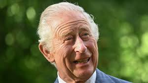 Royal family recap: Royals descend