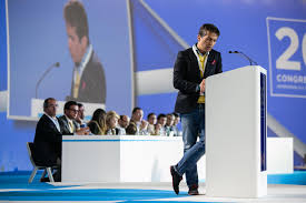 Um tema que vai muito para além de uma nostalgia de criança. Mesquita Nunes Fala Da Sua Homossexualidade Nao E Nenhuma Excepcionalidade Na Direita Europeia Cds Pp Publico