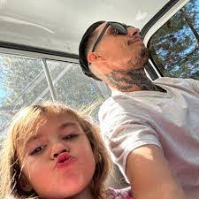 Robert Pasquarella's Instagram, Twitter & Facebook