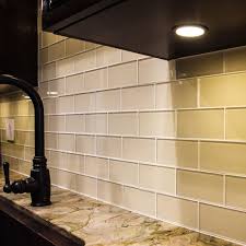 Cream Glass Subway Tile Kitchen Backsplash Subway Tile Outlet In 2020 Subway Tile Backsplash Kitchen Kitchen Backsplash Pictures Glass Subway Tile Backsplash
