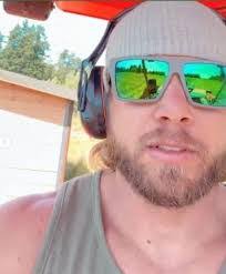 Anthony Cesareo's Instagram, Twitter & Facebook