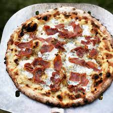 Bertello Wood Fired Gas Outdoor Pizza Oven Bertello Wood Fire Gas Outdoor Pizza Oven Gas Pizza Oven Pizza Oven Recipes Wood Fired Pizza Oven