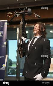 The Walking Dead Daryl With Crossbow 01 Cardboard Cut Out Standee – The  Walking Dead Shop