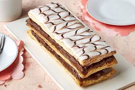 Millefeuille Aux Deux Chocolats Recette Gateaux Et Desserts Mille Feuilles Recette Dessert
