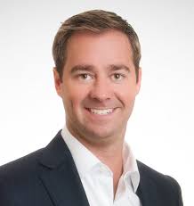 Michael Hoefling's Instagram, Twitter & Facebook